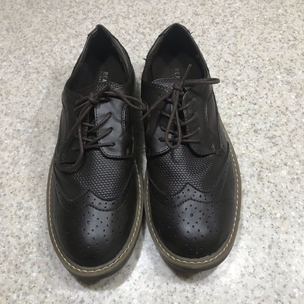 Kenneth Cole Reaction Men’s dress shoes!